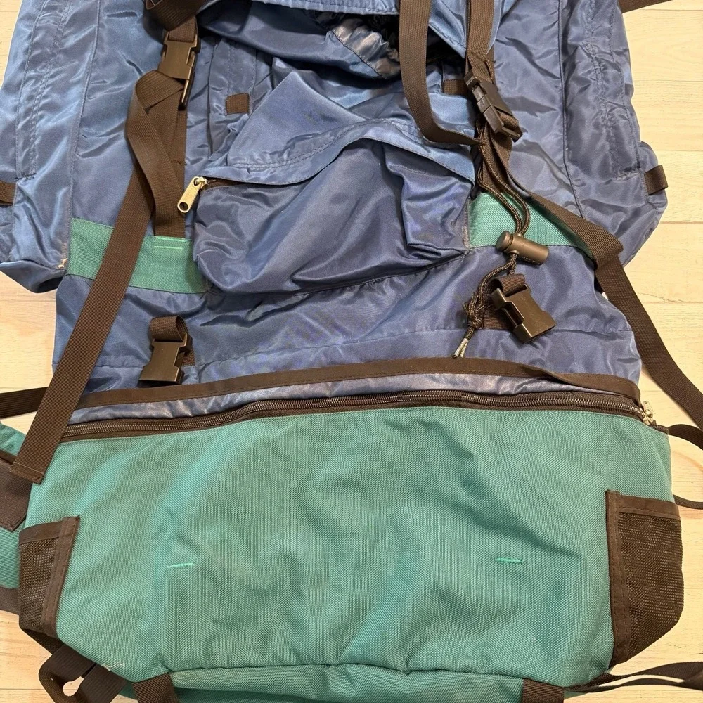 Kelty RedCloud Internal‎ Frame Hiking Camping Backpack blue green